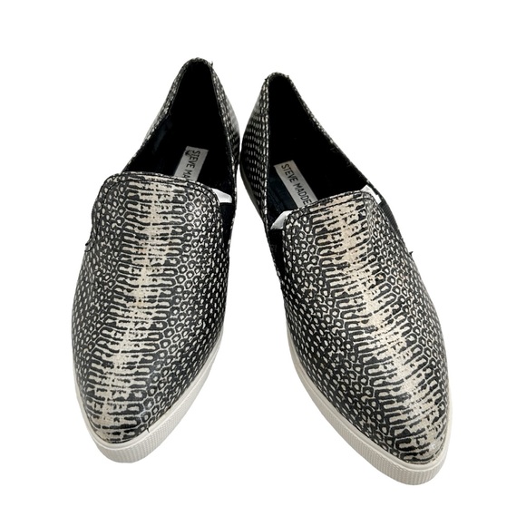 Steve Madden Black & White Snakeskin Print Vicktori Pointed Slip On Sneakers, 8 - Picture 1 of 10